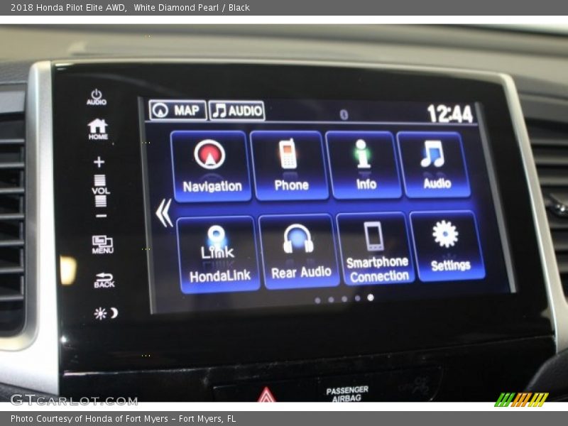 White Diamond Pearl / Black 2018 Honda Pilot Elite AWD
