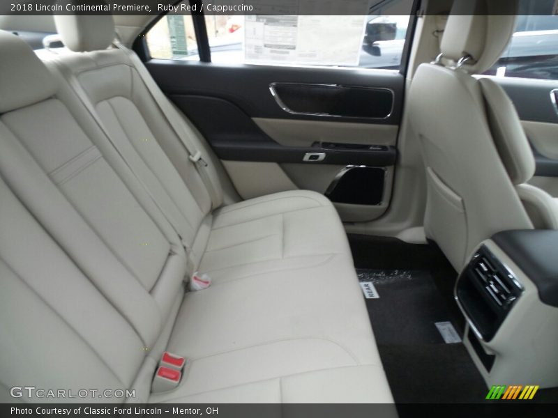 Ruby Red / Cappuccino 2018 Lincoln Continental Premiere