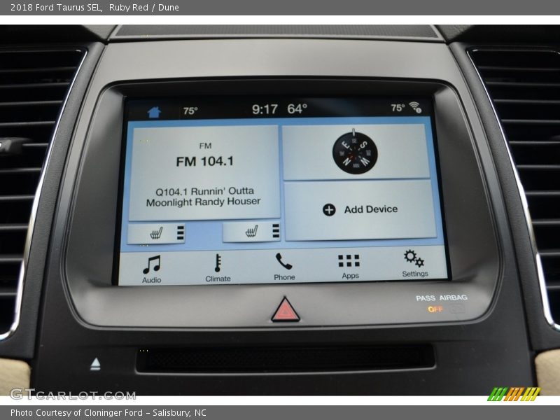 Controls of 2018 Taurus SEL