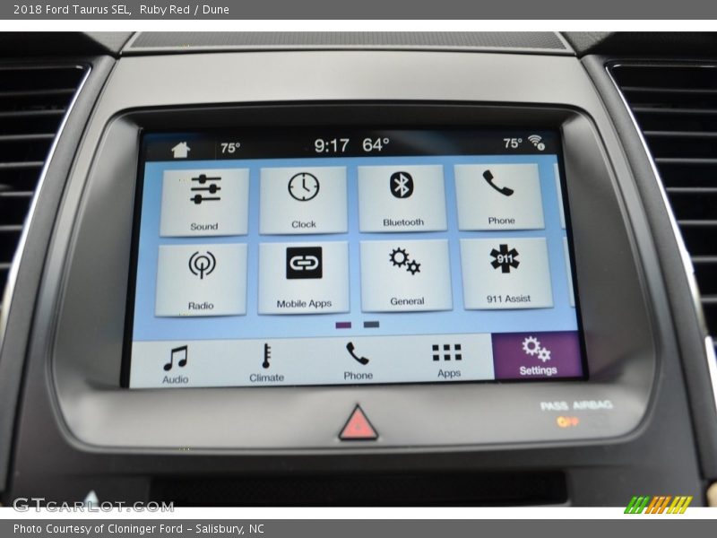 Controls of 2018 Taurus SEL