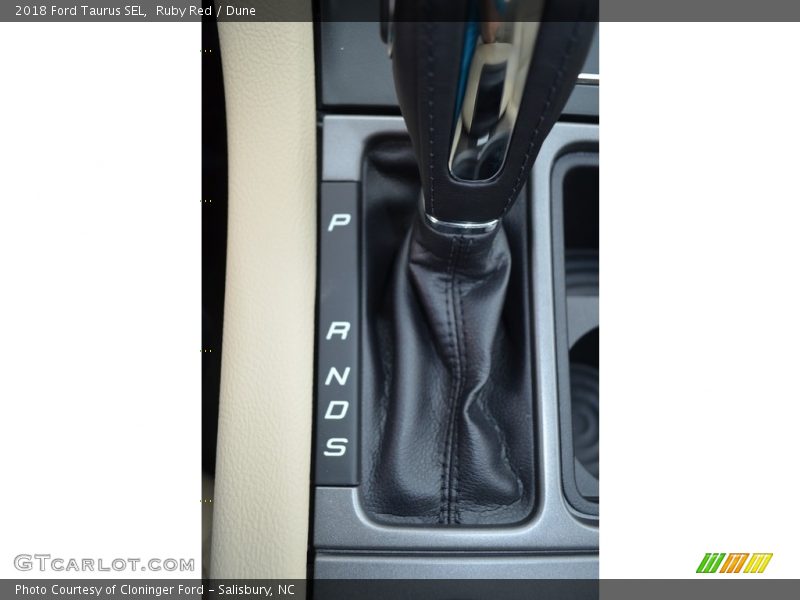  2018 Taurus SEL 6 Speed Automatic Shifter