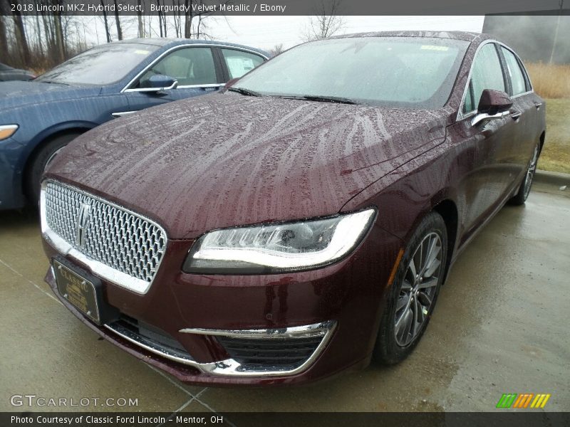 Front 3/4 View of 2018 MKZ Hybrid Select