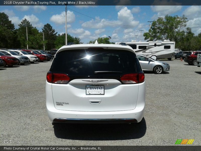 Bright White / Black/Alloy 2018 Chrysler Pacifica Touring Plus