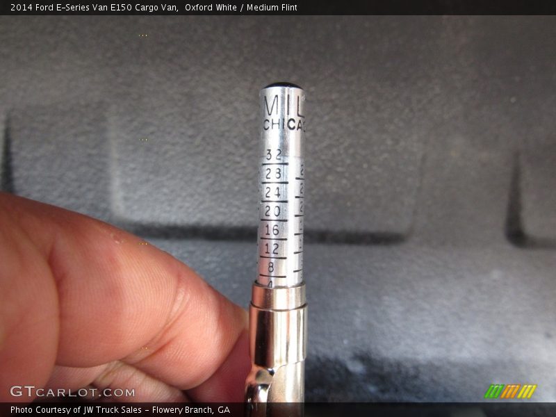 Oxford White / Medium Flint 2014 Ford E-Series Van E150 Cargo Van