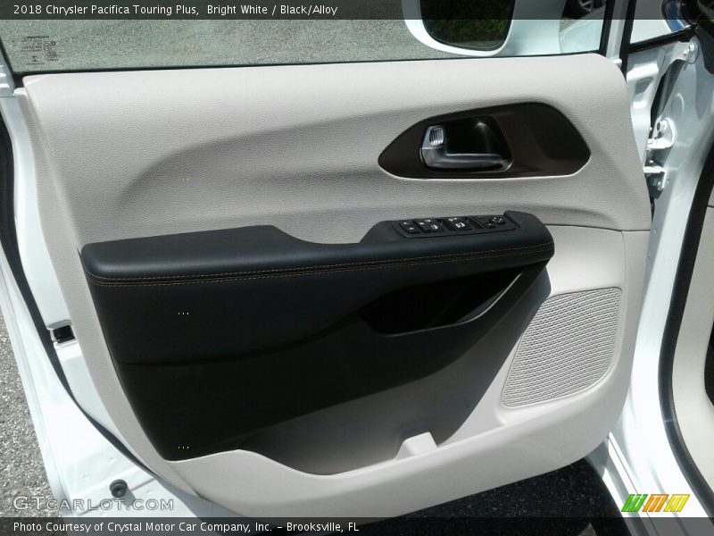 Bright White / Black/Alloy 2018 Chrysler Pacifica Touring Plus