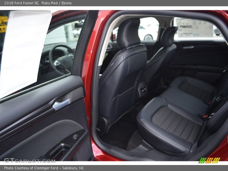 Ruby Red / Ebony 2018 Ford Fusion SE