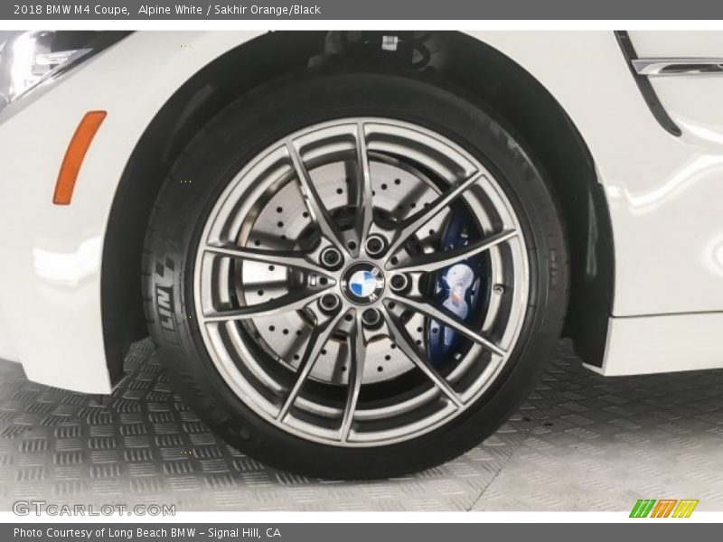 Alpine White / Sakhir Orange/Black 2018 BMW M4 Coupe