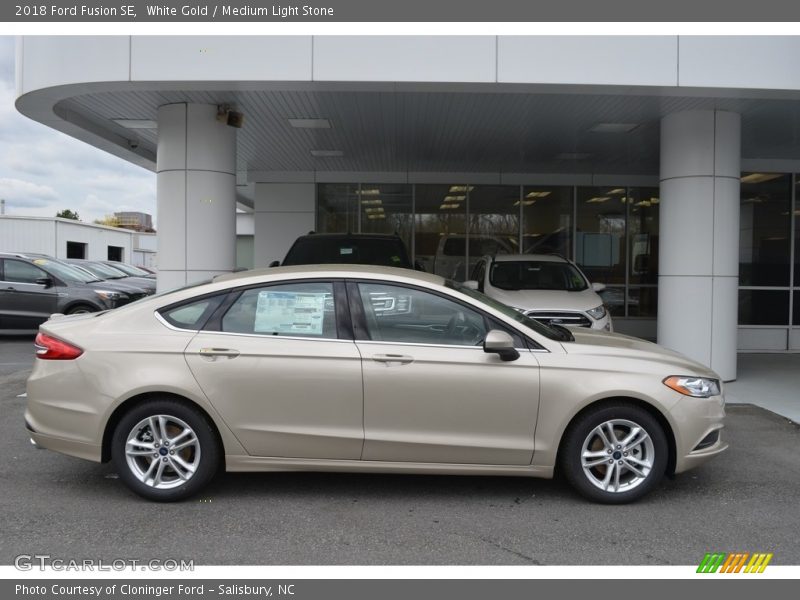 White Gold / Medium Light Stone 2018 Ford Fusion SE