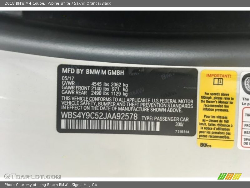 Alpine White / Sakhir Orange/Black 2018 BMW M4 Coupe