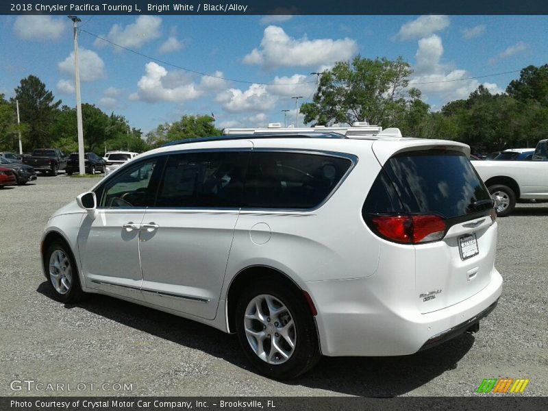 Bright White / Black/Alloy 2018 Chrysler Pacifica Touring L