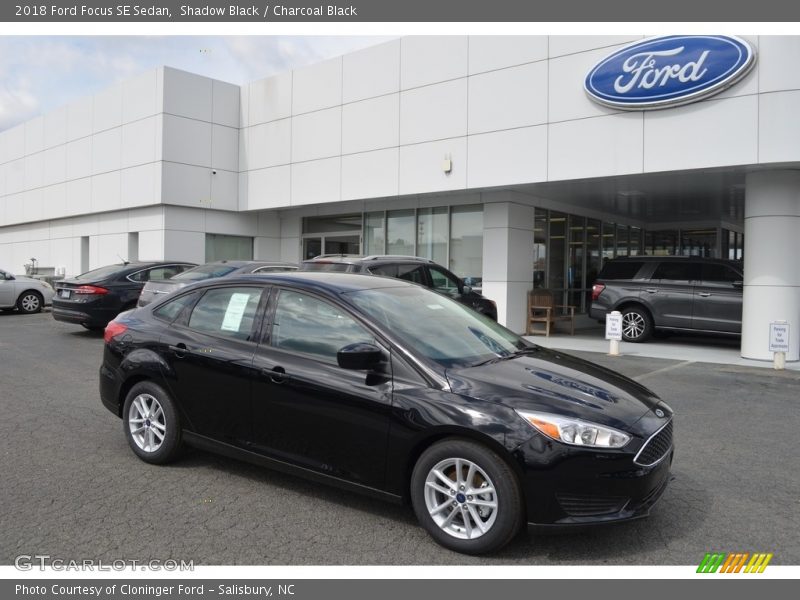 Shadow Black / Charcoal Black 2018 Ford Focus SE Sedan