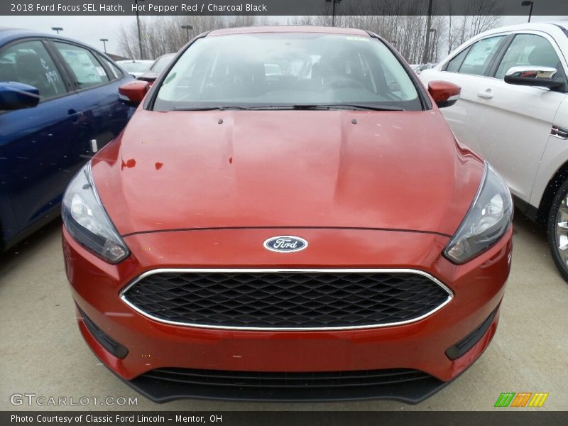 Hot Pepper Red / Charcoal Black 2018 Ford Focus SEL Hatch