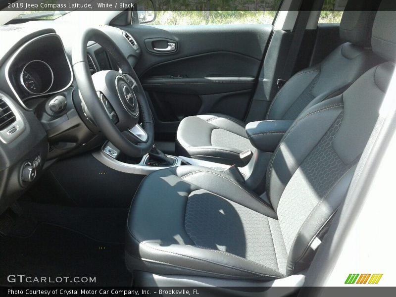 White / Black 2018 Jeep Compass Latitude
