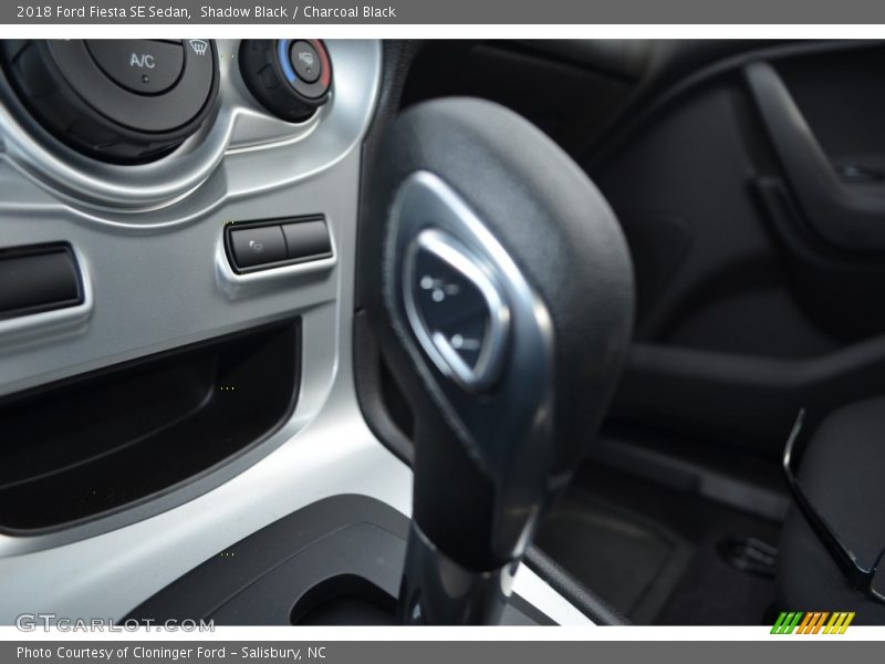 Shadow Black / Charcoal Black 2018 Ford Fiesta SE Sedan