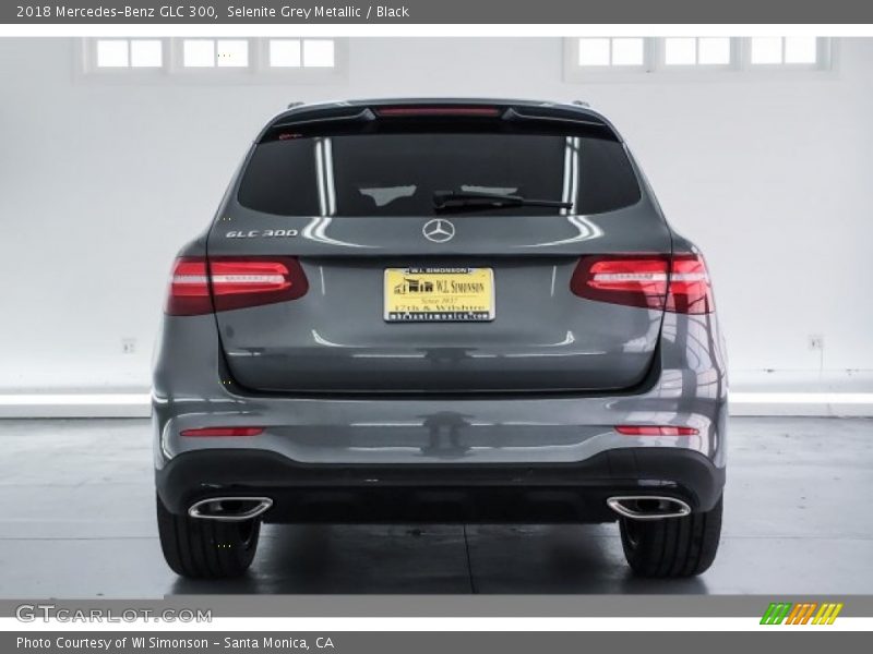 Selenite Grey Metallic / Black 2018 Mercedes-Benz GLC 300