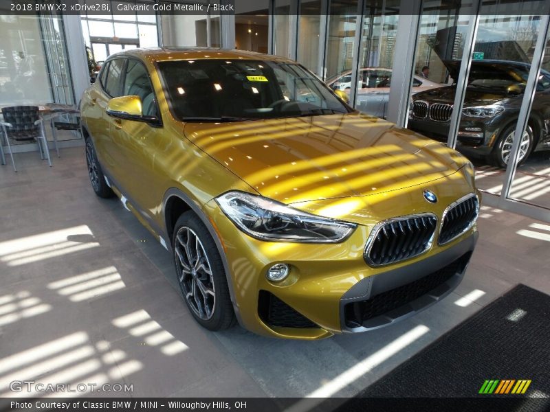 Galvanic Gold Metallic / Black 2018 BMW X2 xDrive28i