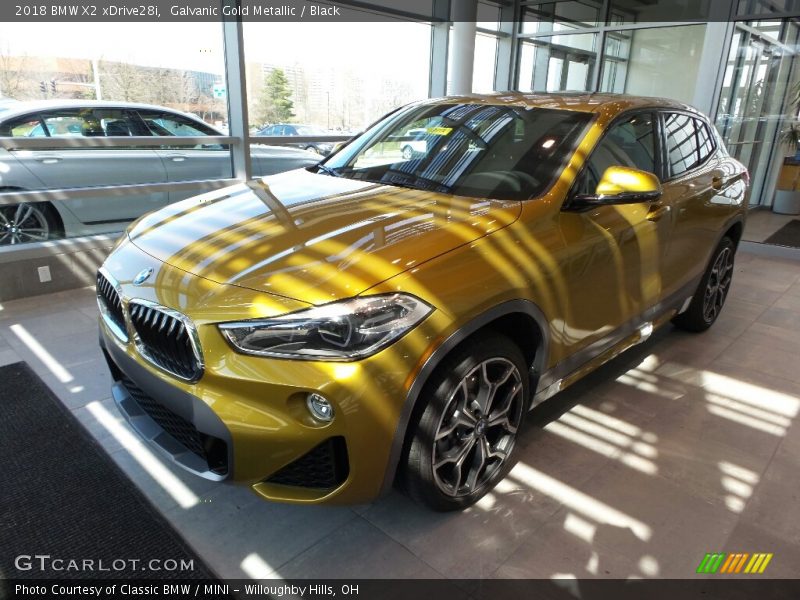 Front 3/4 View of 2018 X2 xDrive28i
