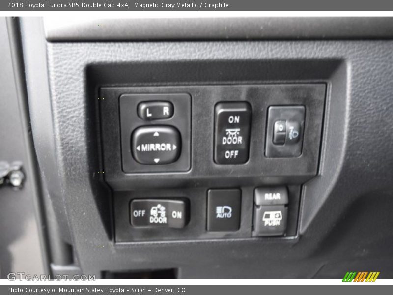 Magnetic Gray Metallic / Graphite 2018 Toyota Tundra SR5 Double Cab 4x4