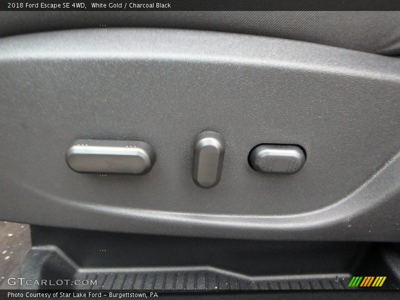 White Gold / Charcoal Black 2018 Ford Escape SE 4WD