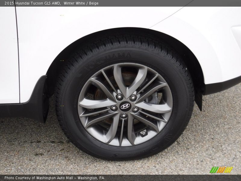 Winter White / Beige 2015 Hyundai Tucson GLS AWD