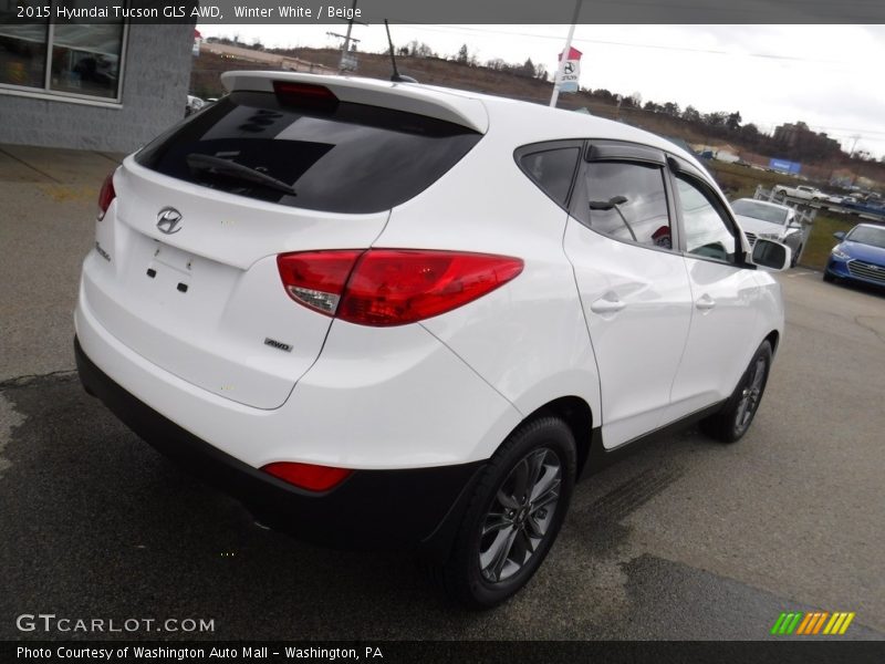 Winter White / Beige 2015 Hyundai Tucson GLS AWD