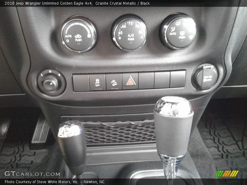 Controls of 2018 Wrangler Unlimited Golden Eagle 4x4