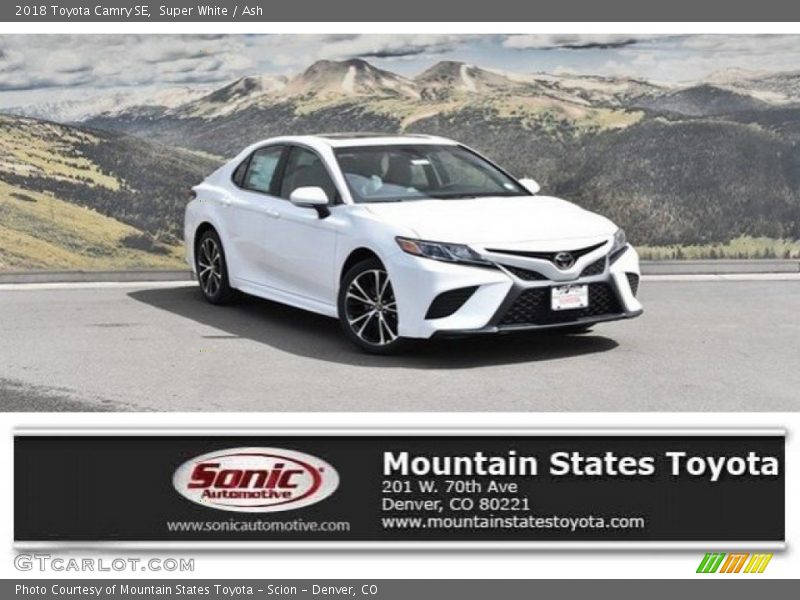 Super White / Ash 2018 Toyota Camry SE