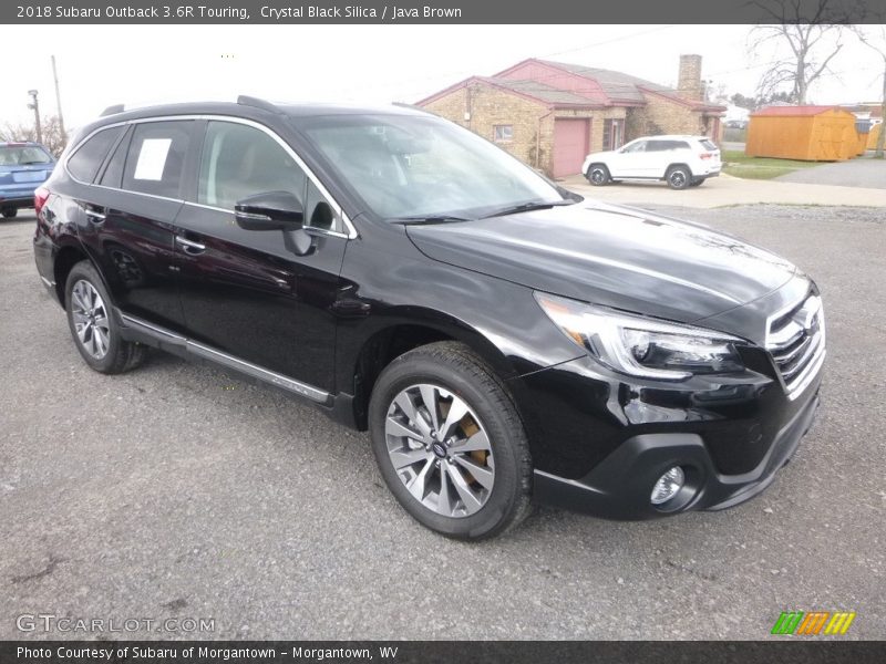 Front 3/4 View of 2018 Outback 3.6R Touring
