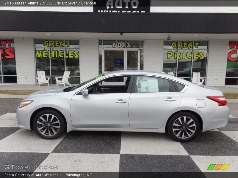 Brilliant Silver / Charcoal 2016 Nissan Altima 2.5 SV