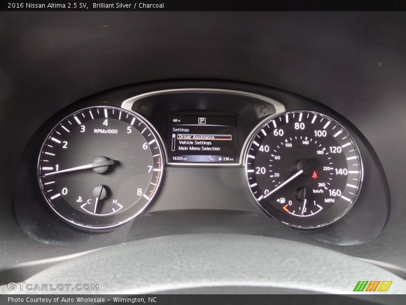 Brilliant Silver / Charcoal 2016 Nissan Altima 2.5 SV