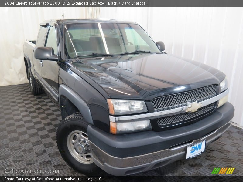 Black / Dark Charcoal 2004 Chevrolet Silverado 2500HD LS Extended Cab 4x4