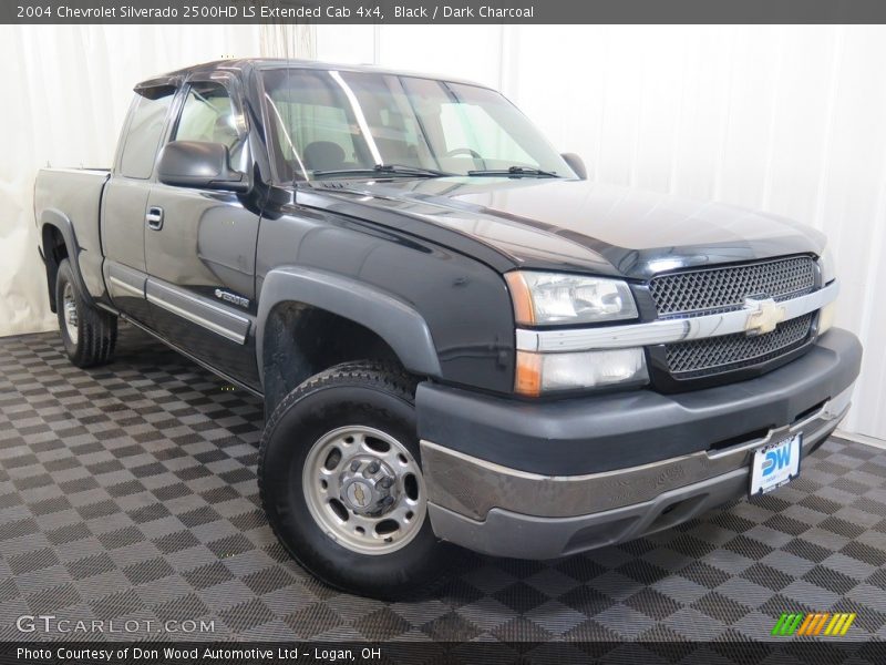 Black / Dark Charcoal 2004 Chevrolet Silverado 2500HD LS Extended Cab 4x4