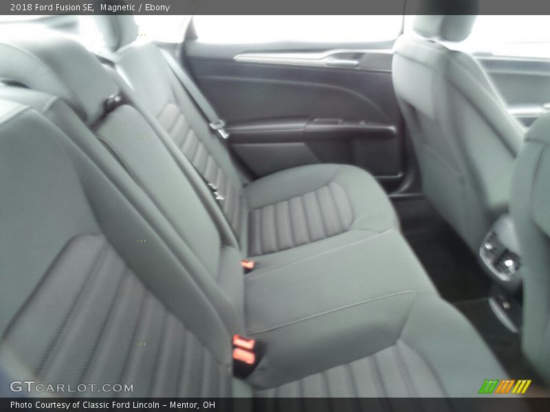 Magnetic / Ebony 2018 Ford Fusion SE