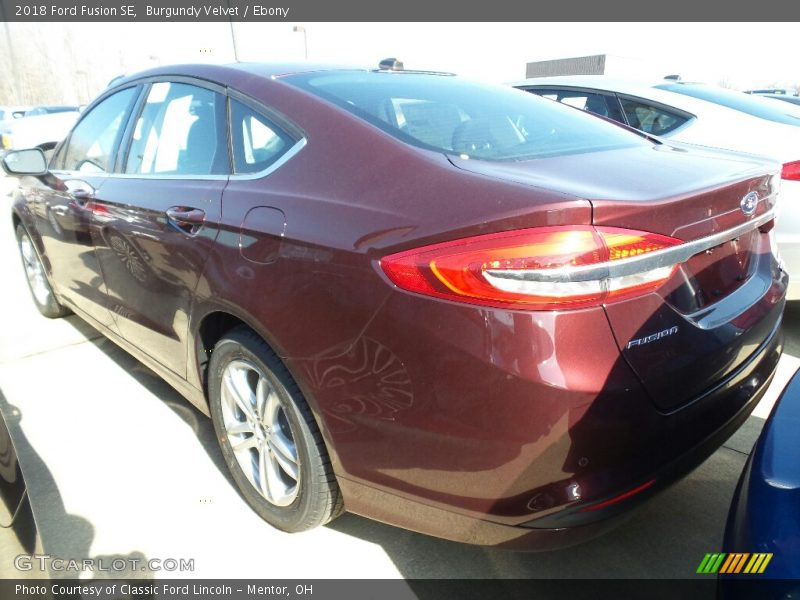 Burgundy Velvet / Ebony 2018 Ford Fusion SE