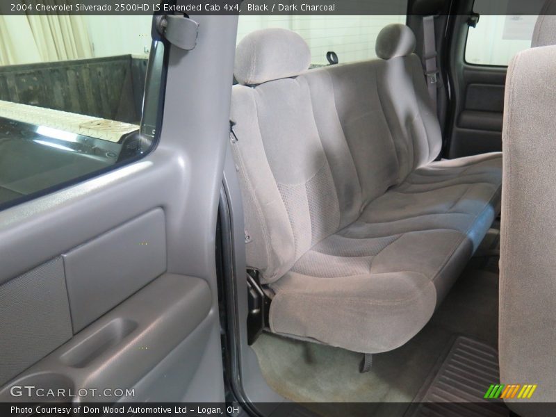 Black / Dark Charcoal 2004 Chevrolet Silverado 2500HD LS Extended Cab 4x4