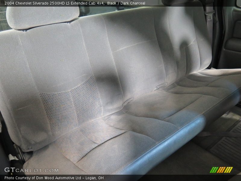 Black / Dark Charcoal 2004 Chevrolet Silverado 2500HD LS Extended Cab 4x4