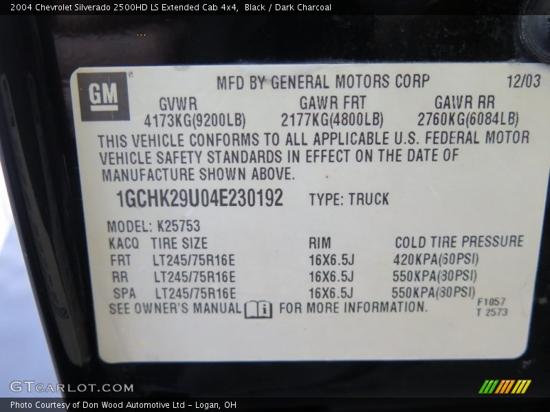 Black / Dark Charcoal 2004 Chevrolet Silverado 2500HD LS Extended Cab 4x4