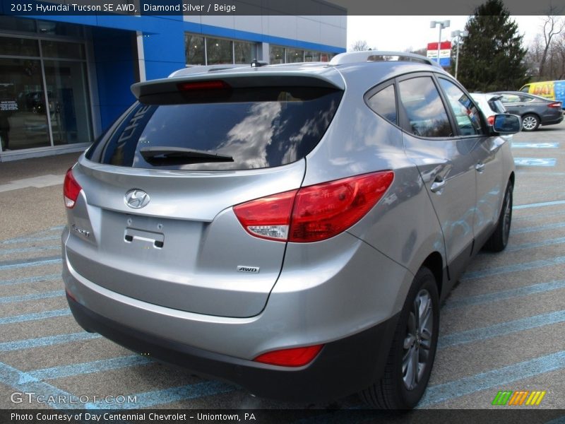 Diamond Silver / Beige 2015 Hyundai Tucson SE AWD