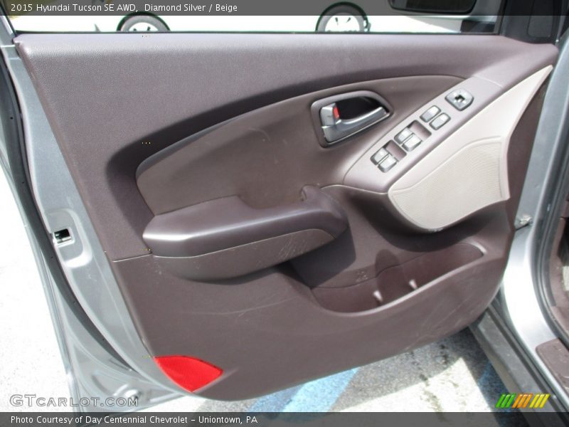 Diamond Silver / Beige 2015 Hyundai Tucson SE AWD