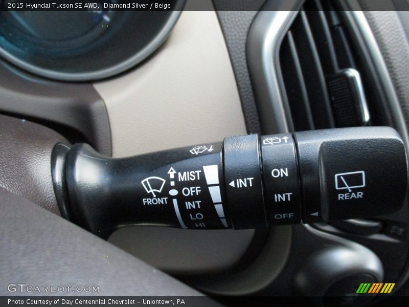 Diamond Silver / Beige 2015 Hyundai Tucson SE AWD