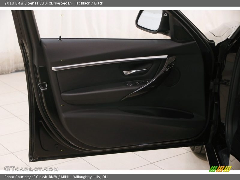 Jet Black / Black 2018 BMW 3 Series 330i xDrive Sedan