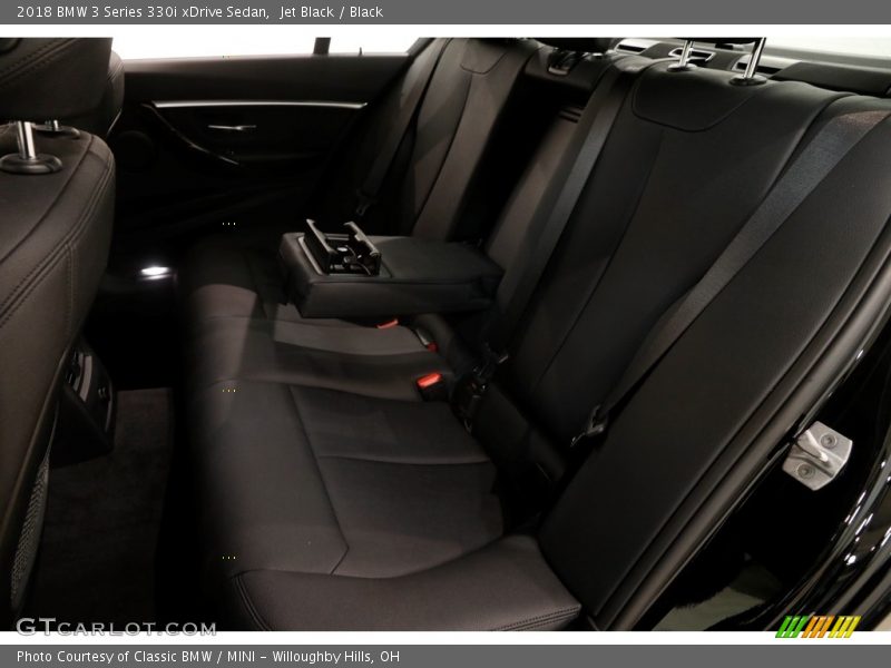 Jet Black / Black 2018 BMW 3 Series 330i xDrive Sedan