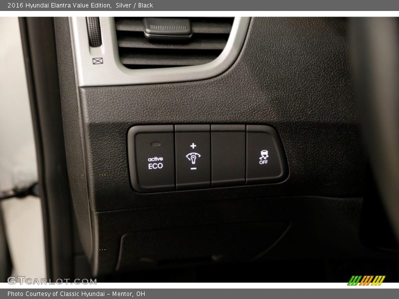 Silver / Black 2016 Hyundai Elantra Value Edition