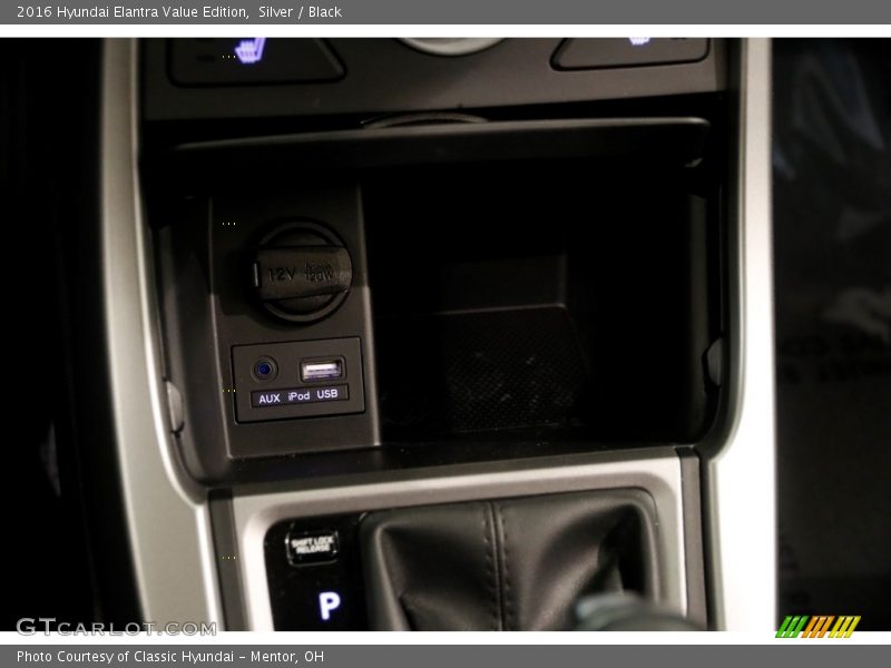 Silver / Black 2016 Hyundai Elantra Value Edition