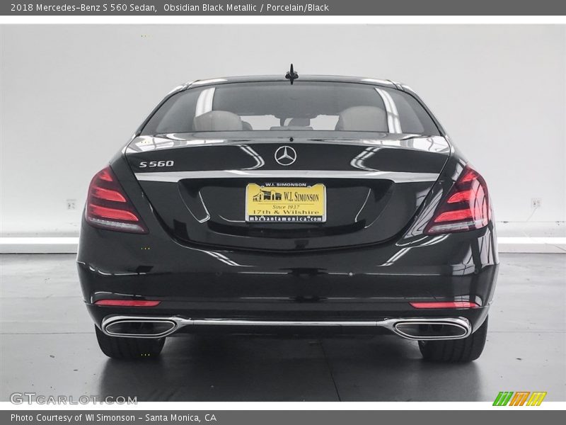 Obsidian Black Metallic / Porcelain/Black 2018 Mercedes-Benz S 560 Sedan