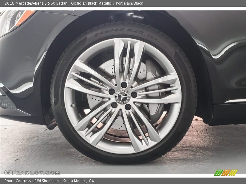Obsidian Black Metallic / Porcelain/Black 2018 Mercedes-Benz S 560 Sedan