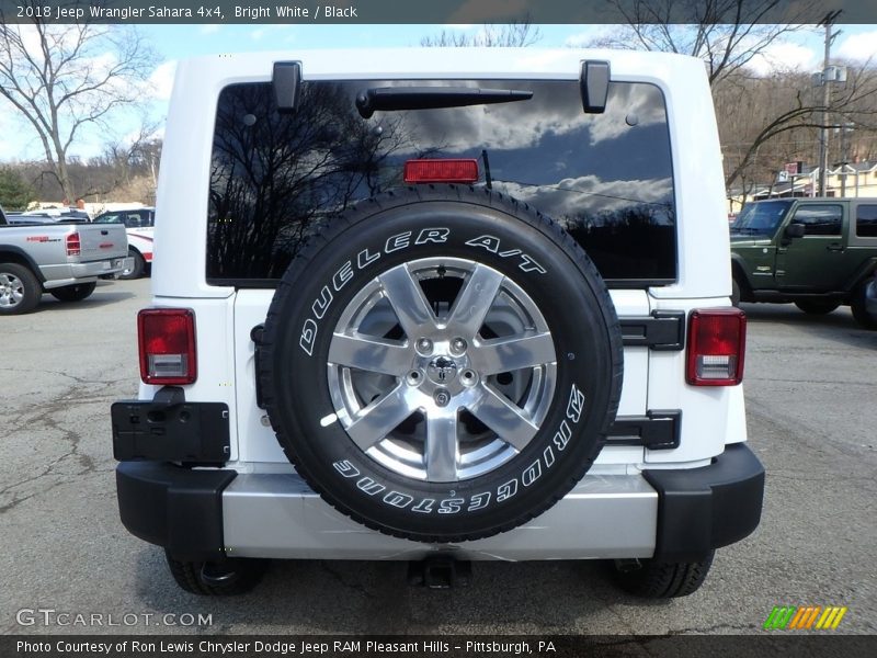 Bright White / Black 2018 Jeep Wrangler Sahara 4x4
