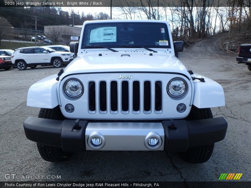 Bright White / Black 2018 Jeep Wrangler Sahara 4x4