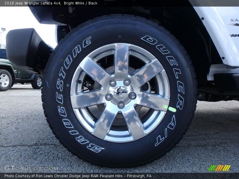 Bright White / Black 2018 Jeep Wrangler Sahara 4x4