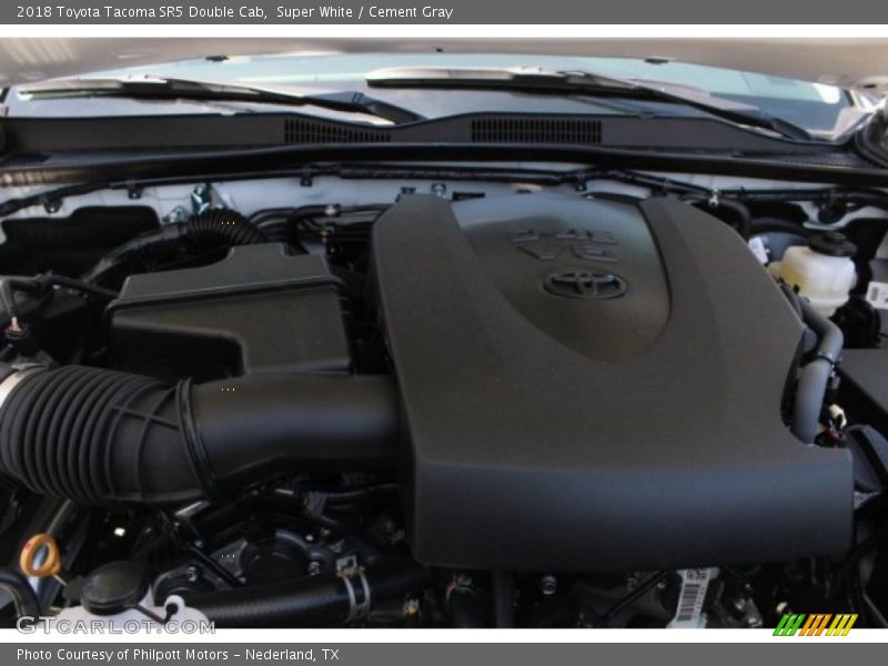 Super White / Cement Gray 2018 Toyota Tacoma SR5 Double Cab